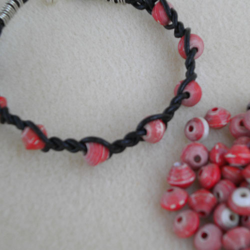 Red paper beads bracelet